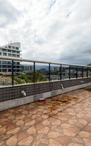 Apartamento à venda com 1080m², 6 quartos e 6 vagas Apartamento à venda com 1080m², 6 quartos e 6 vagasTerraço