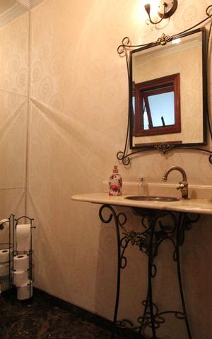 Casa para alugar com 321m², 5 quartos e 3 vagasLavabo