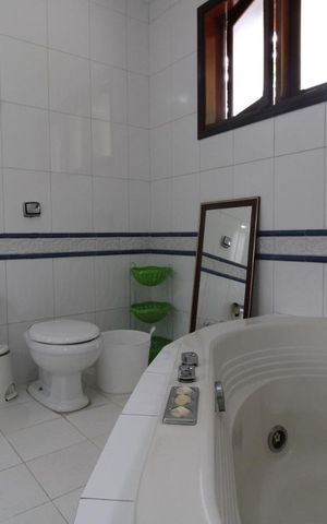 Casa para alugar com 321m², 5 quartos e 3 vagasBanheiro da Suíte 2