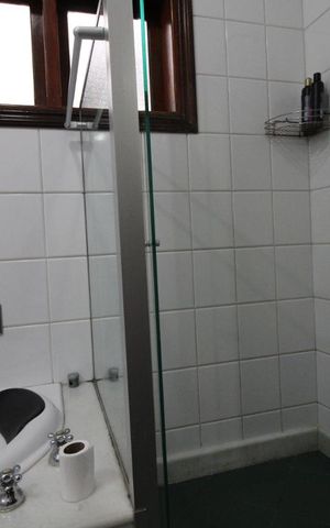 Casa para alugar com 321m², 5 quartos e 3 vagasBanheiro