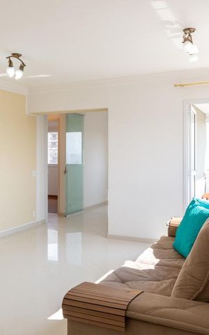 Apartamento para alugar com 94m², 3 quartos e 2 vagas Apartamento para alugar com 94m², 3 quartos e 2 vagasSala