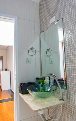 Casa à venda com 150m², 3 quartos e 1 vagaBanheiro social
