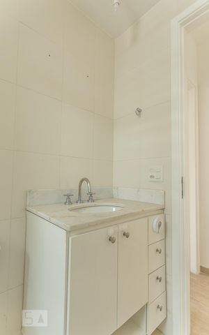 Apartamento para alugar com 58m², 2 quartos e 1 vagaBanheiro 