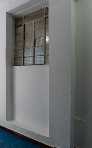 Casa à venda com 80m², 2 quartos e sem vagaÁrea externa