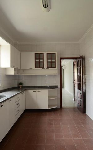 Apartamento à venda com 105m², 2 quartos e 1 vagaCozinha