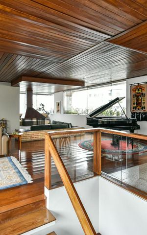 Apartamento à venda com 682m², 4 quartos e 4 vagas Apartamento à venda com 682m², 4 quartos e 4 vagasTerraço