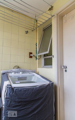 Apartamento à venda com 66m², 2 quartos e 1 vaga Apartamento à venda com 66m², 2 quartos e 1 vagaÁrea de serviço