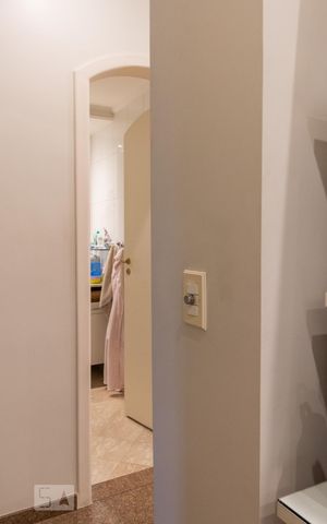 Casa à venda com 400m², 5 quartos e 2 vagasEscritório