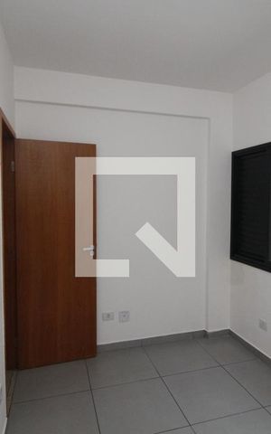 Apartamento para alugar com 55m², 2 quartos e sem vagaQuarto Suíte