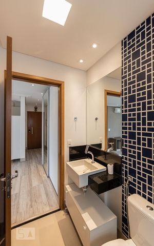 Studio para alugar com 55m², 1 quarto e 2 vagas Studio para alugar com 55m², 1 quarto e 2 vagasBanheiro Social