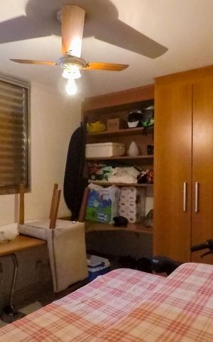 Casa à venda com 250m², 4 quartos e 4 vagas Casa à venda com 250m², 4 quartos e 4 vagasQuarto 4