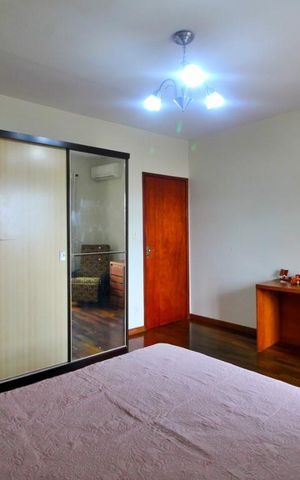 Casa à venda com 193m², 2 quartos e 2 vagasQuarto Suíte