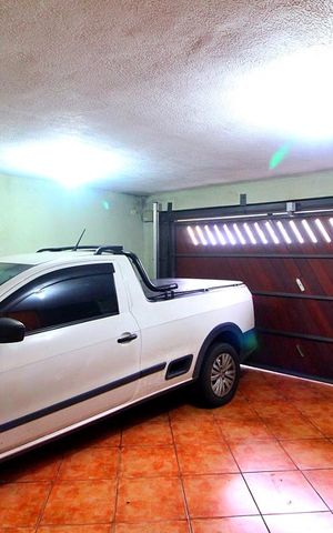 Casa à venda com 193m², 2 quartos e 2 vagasGaragem