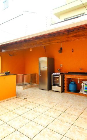 Casa à venda com 193m², 2 quartos e 2 vagasÁrea Externa