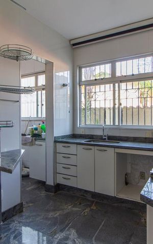 Apartamento para alugar com 105m², 3 quartos e 2 vagas Apartamento para alugar com 105m², 3 quartos e 2 vagasCozinha