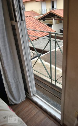 Casa de condomínio para alugar com 60m², 2 quartos e 2 vagasQuarto - sacada