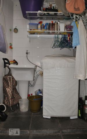 Casa de condomínio para alugar com 60m², 2 quartos e 2 vagasCozinha