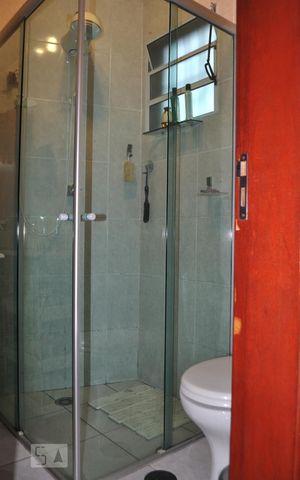 Casa de condomínio para alugar com 60m², 2 quartos e 2 vagasBanheiro
