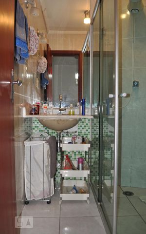 Casa de condomínio para alugar com 60m², 2 quartos e 2 vagasBanheiro