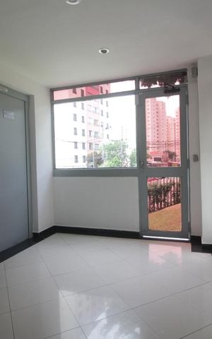 Apartamento para alugar com 65m², 2 quartos e 1 vagaHall