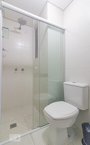 Apartamento para alugar com 44m², 1 quarto e sem vaga Apartamento para alugar com 44m², 1 quarto e sem vagaBanheiro