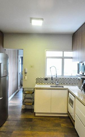 Apartamento para alugar com 115m², 3 quartos e 2 vagas Apartamento para alugar com 115m², 3 quartos e 2 vagasCozinha