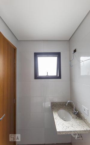 Casa para alugar com 61m², 2 quartos e sem vaga Casa para alugar com 61m², 2 quartos e sem vagaSuite