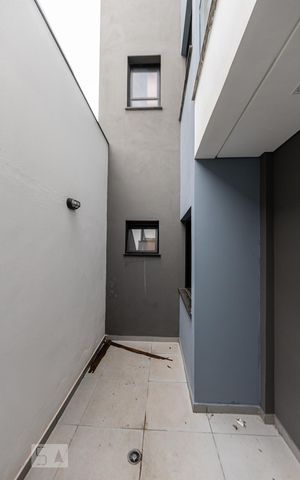 Casa para alugar com 61m², 2 quartos e sem vaga Casa para alugar com 61m², 2 quartos e sem vagaVaranda Sala e Cozinha