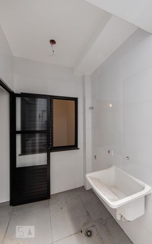 Casa para alugar com 61m², 2 quartos e sem vaga Casa para alugar com 61m², 2 quartos e sem vagaÁrea de Serviço