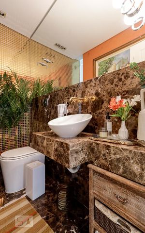 Casa de condomínio à venda com 790m², 4 quartos e 6 vagasLavabo