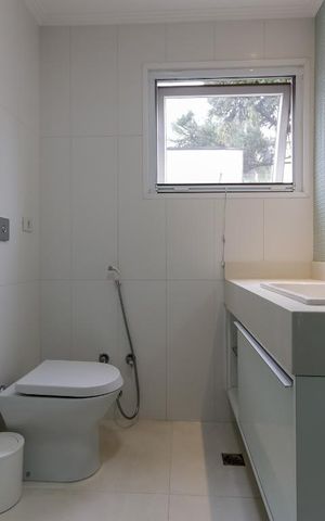Casa de condomínio à venda com 790m², 4 quartos e 6 vagasBanheiro da Suíte 2