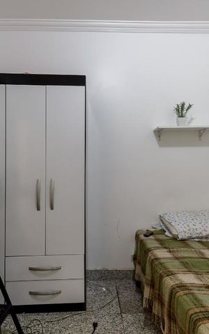 Casa de condomínio à venda com 790m², 4 quartos e 6 vagasQuarto de Serviço