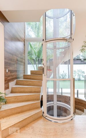 Casa de condomínio à venda com 790m², 4 quartos e 6 vagasHall Entrada