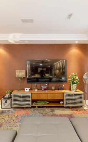 Casa de condomínio à venda com 790m², 4 quartos e 6 vagasSala