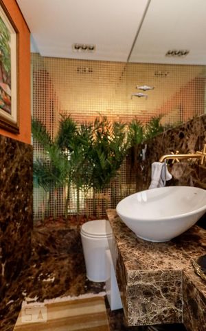 Casa de condomínio à venda com 790m², 4 quartos e 6 vagasLavabo