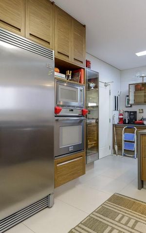 Casa de condomínio à venda com 790m², 4 quartos e 6 vagasCozinha