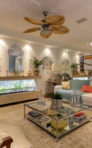 Casa de condomínio à venda com 790m², 4 quartos e 6 vagasSala