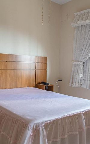 Casa à venda com 313m², 2 quartos e 3 vagas Casa à venda com 313m², 2 quartos e 3 vagasQuarto 1