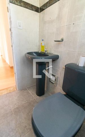 Apartamento à venda com 50m², 2 quartos e 1 vaga Apartamento à venda com 50m², 2 quartos e 1 vagaBanheiro