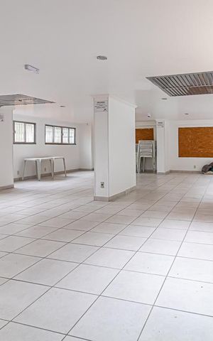 Apartamento para alugar com 48m², 2 quartos e 1 vaga Apartamento para alugar com 48m², 2 quartos e 1 vagaÁrea comum - Salão de festas