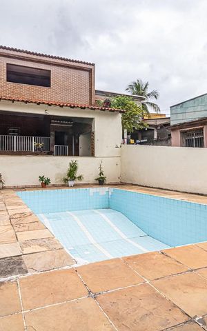 Apartamento à venda com 465m², 3 quartos e 3 vagas Apartamento à venda com 465m², 3 quartos e 3 vagasFachada
