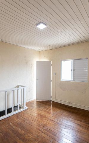 Casa à venda com 240m², 2 quartos e 2 vagas Casa à venda com 240m², 2 quartos e 2 vagasCasa 3