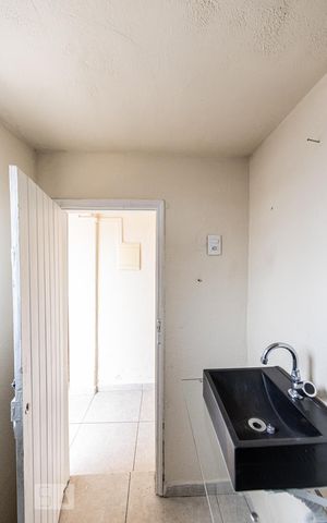 Casa à venda com 240m², 2 quartos e 2 vagas Casa à venda com 240m², 2 quartos e 2 vagasCasa 3