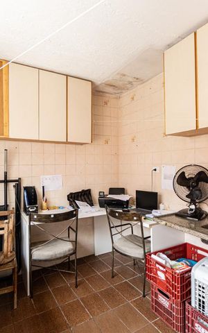Casa à venda com 240m², 2 quartos e 2 vagas Casa à venda com 240m², 2 quartos e 2 vagasCasa 2