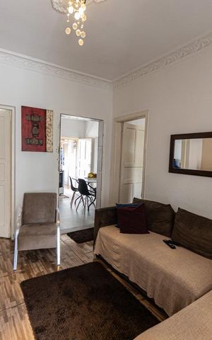 Casa à venda com 240m², 2 quartos e 2 vagas Casa à venda com 240m², 2 quartos e 2 vagasCasa 2