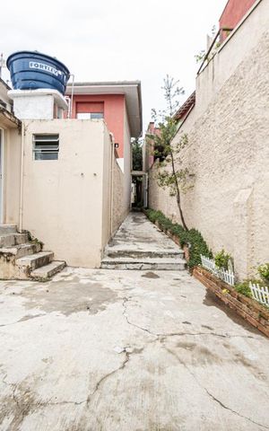 Casa à venda com 240m², 2 quartos e 2 vagas Casa à venda com 240m², 2 quartos e 2 vagasCasa 3