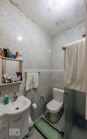 Casa à venda com 240m², 2 quartos e 2 vagas Casa à venda com 240m², 2 quartos e 2 vagasCasa 2