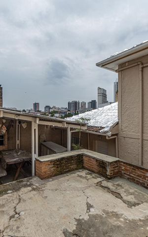 Casa à venda com 240m², 2 quartos e 2 vagas Casa à venda com 240m², 2 quartos e 2 vagasCasa 3
