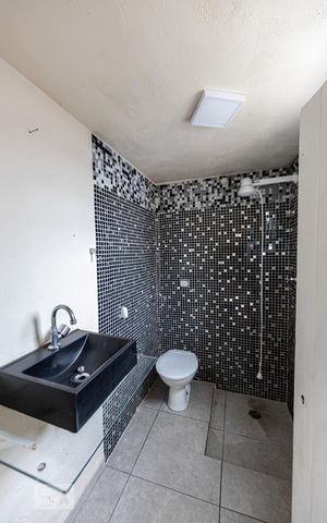 Casa à venda com 240m², 2 quartos e 2 vagas Casa à venda com 240m², 2 quartos e 2 vagasCasa 3