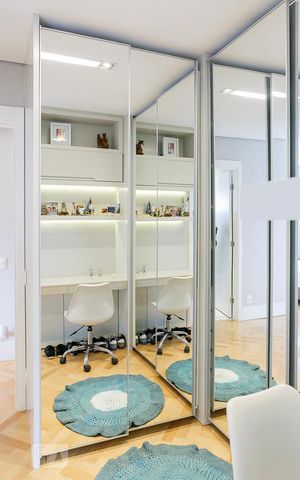 Apartamento à venda com 121m², 2 quartos e 2 vagas Apartamento à venda com 121m², 2 quartos e 2 vagasCloset